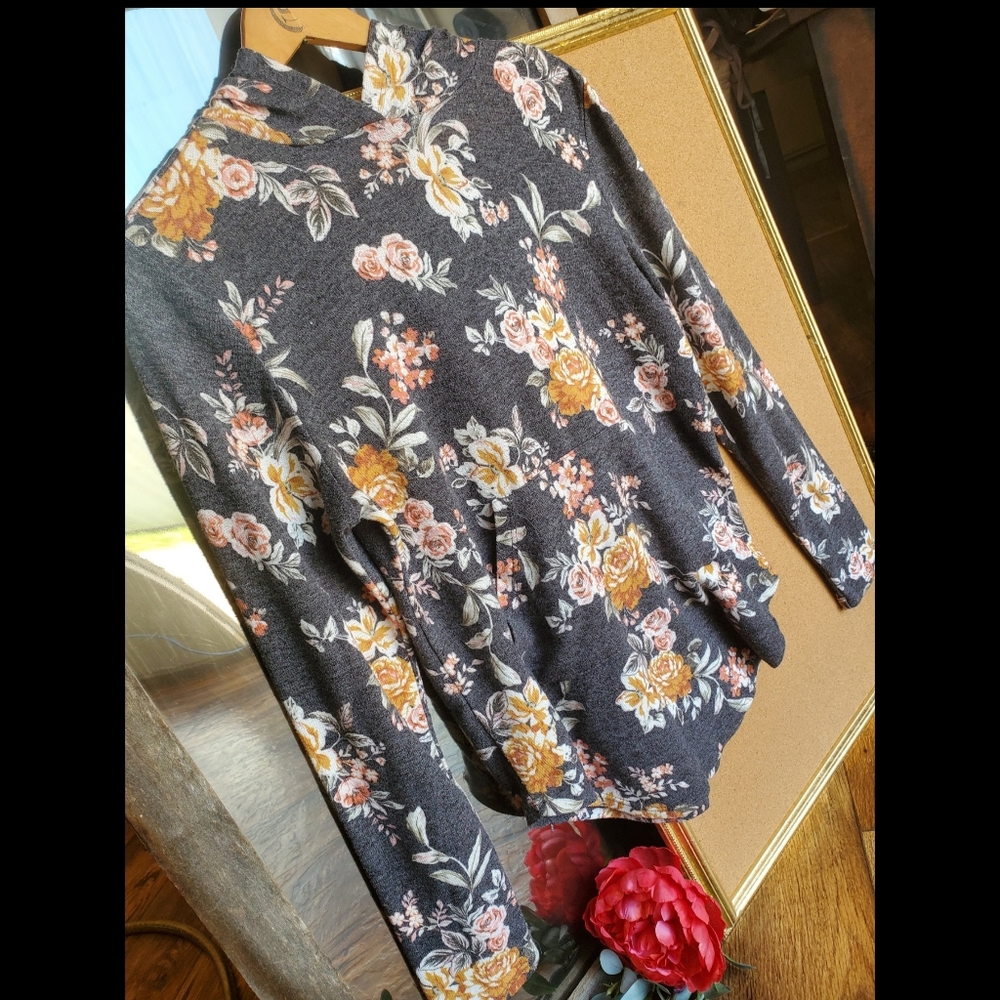 Vintage Floral light layering Hoodie